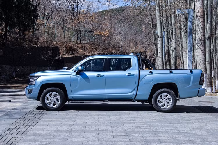 Thuộc phân khúc xe bán tải hạng trung, GWM King Kong Cannon có chiều dài 5.635 mm, chiều rộng 1.880 mm, chiều cao 1.815 mm và chiều dài cơ sở 3.410 mm.