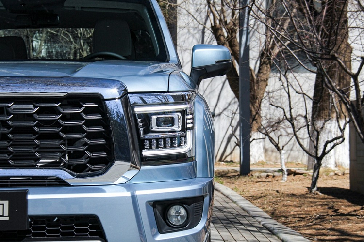 Đây là mẫu xe bán tải mới được bán tại thị trường Trung Quốc vào hồi tháng 3 năm nay. Tại thị trường nội địa, mẫu giá xe GWM King Kong Cannon dao động từ 88.800 - 123.800 Nhân dân tệ (khoảng 311 - 433 triệu đồng) cho 12 bản trang bị.