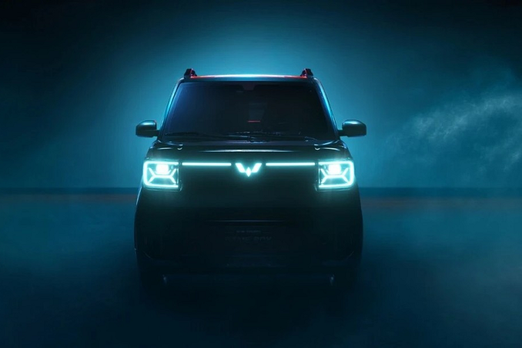 Đúng như tên gọi, Wuling Hongguang Mini EV Gameboy 2022 mới hứa hẹn sẽ thu hút đối tượng khách hàng nam giới hơn. Nói về cái tên Gameboy, có lẽ những người sinh ra trong thập niên '80 không còn cảm thấy xa lạ. Đây là máy chơi điện tử cầm tay do hãng Nintendo tung ra vào cuối thập niên '80 và dần trở nên phổ biến trên toàn thế giới.