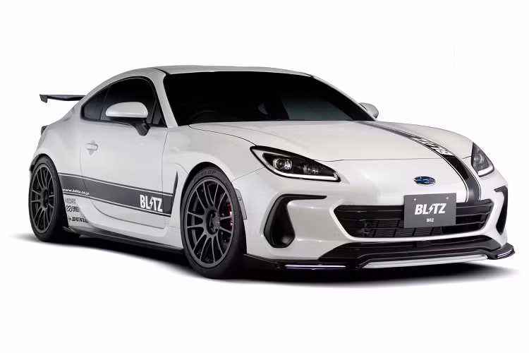 Toyota GR86 và Subaru BRZ độ được trang bị phần líp hông mở rộng, không thay đổi chắn bùn trước và sau. Khách hàng có thể lựa chọn thêm nhiều trang bị bánh xe khác có trong bảng tùy chọn nhằm đem tới diện mạo độc đáo hơn cho chiếc xe thể thao Nhật Bản.