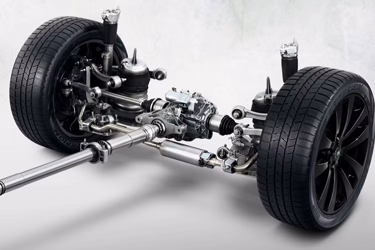 Ngoài kiến trúc thân xe MLA hợp kim linh hoạt, Land Rover còn trang bị một bộ công nghệ được điều chỉnh bởi Hệ Thống Kiểm Soát Khung Gầm Tích Hợp (Integrated Chassis Control) giúp xe có thể vận hành nhanh nhẹn và linh hoạt hơn.