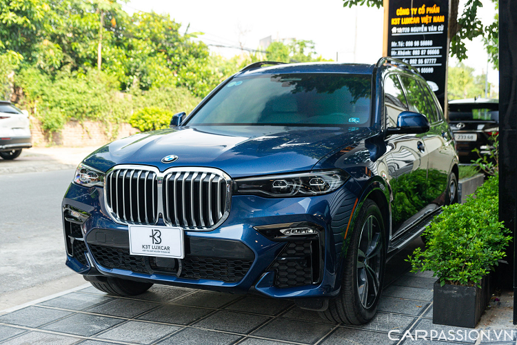 Hiện, chiếc BMW X7 từng thuộc sở hữu của MC Trấn Thành trong bài viết đang được rao bán tại showroom ôtô đã qua sử dụng tại quận Long Biên, Hà Nội.