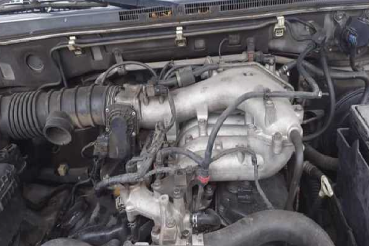 Trong đó có thể kể đến công đoạn tháo bỏ thùng chở tiền phía sau, đồng thời đại tu động cơ, hệ thống lái, bộ ly hợp, hệ thống phanh, hệ thống điện, sơn lại ngoại thất,… 