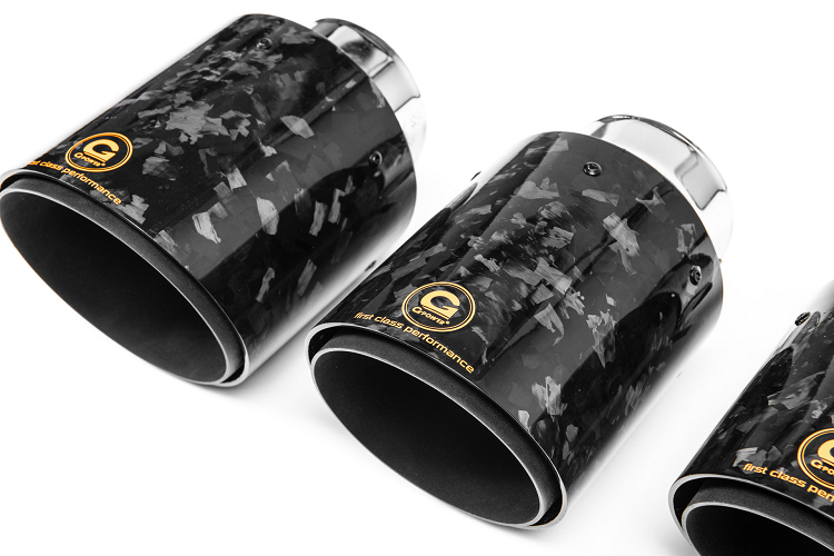 Ngoài ra, khối động cơ V8 4,4 lít tăng áp kép của xe đã nhận được một loạt nâng cấp phần cứng và phần mềm.