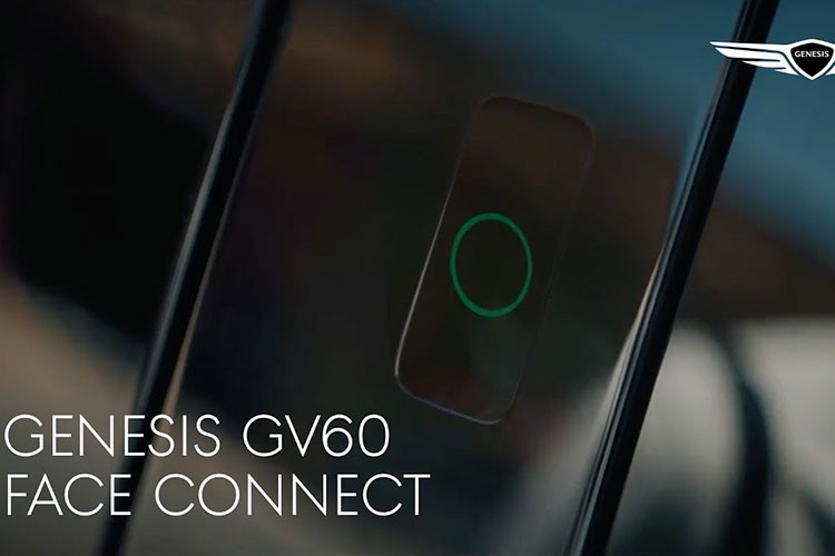 Đặc biệt, lần đầu tiên Genesis sử dụng gương chiếu hậu kỹ thuật số với các camera gắn ngoài cùng hình ảnh được hiển thị ở phần trên của hai màn hình ở chân cột A.