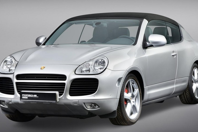 Porsche Cayenne Convertible đời đầu phải trả lời được 4 câu hỏi trước khi hãng cân nhắc đến những chuyện khác. Chiếc Porsche Cayenne mui trần được sản xuất thử vốn được trang bị cửa dài hơn để giúp hành khách ra/vào hàng ghế sau. Tuy nhiên, kéo dài cửa lại dấy lên lo ngại về độ thực dụng của xe.Đây là câu hỏi đầu tiên.