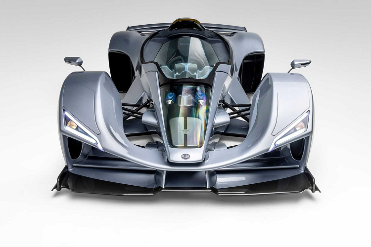 Hai phiên bản khác nhau của D12 đã được phát triển. Đầu tiên là phiên bản D12 GT, hoàn chỉnh với động cơ V12 7.6 lít hút khí tự nhiên, sản sinh công suất 976 mã lực tại 8.200 vòng/phút và mô-men xoắn 832 Nm tại 6.200 vòng/phút.