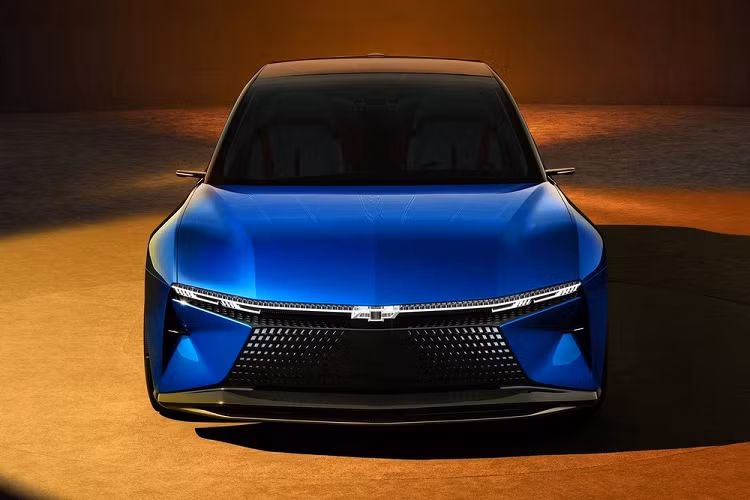 Trong sự kiện này, tập đoàn GM đã công bố kế hoạch "không khí thải" đầy tham vọng của mình, đó là tung ra ít nhất 15 mẫu ô tô thuần điện dựa trên cơ sở gầm bệ Ultium tại thị trường Trung Quốc từ nay đến năm 2025. Theo tập đoàn GM, FNR-XE đại diện cho bước quan trọng tiếp theo của thương hiệu Chevrolet hướng tới tương lai xanh hơn.