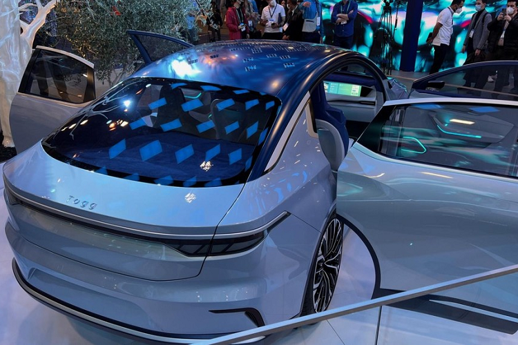 Các bộ pin lắp đặt trong những mẫu xe đó cũng sẽ được bán cho những khách hàng trong và ngoài ngành công nghiệp ô tô. Điều đó có thể giúp giải thích lý do tại sao TOGG lại coi mình là một công ty công nghệ trước tiên, và thứ hai mới là nhà sản xuất ôtô.