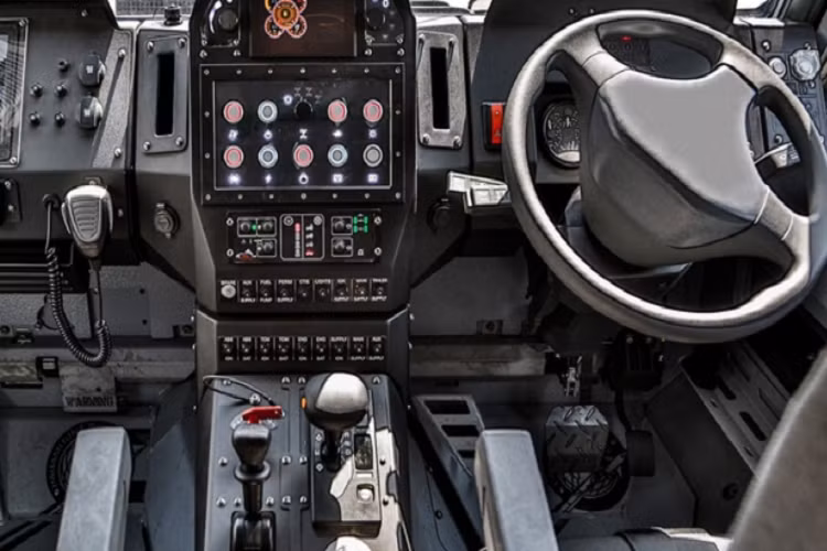 Bên cạnh đó, công ty Nam Phi cho biết những nâng cấp đáng kể đối với giao diện trình điều khiển sẽ giúp nó phù hợp hơn với nhiều loại nhiệm vụ.