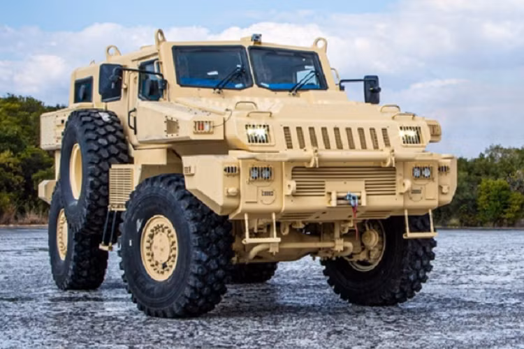 Marauder hiện tại được sử dụng bởi các lực lượng vũ trang ở châu Phi, Trung Đông, Trung Á và Đông Nam Á và do đó, được thiết kế và trang bị đặc biệt để hoạt động liên tục trong các điều kiện khắc nghiệt từ -20 đến 50 độ C.