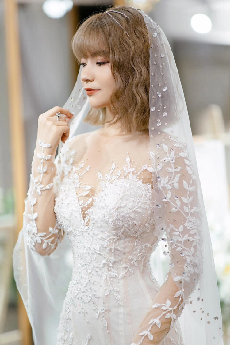 Ảnh cưới của những nghệ sĩ hài: Mạc Văn Khoa lầy lội, Công Lý vẫn giữ hình tượng 'cô Đẩu' Anh cuoi cua nhung nghe si hai: Mac Van Khoa lay loi, Cong Ly van giu hinh tuong 'co Dau'