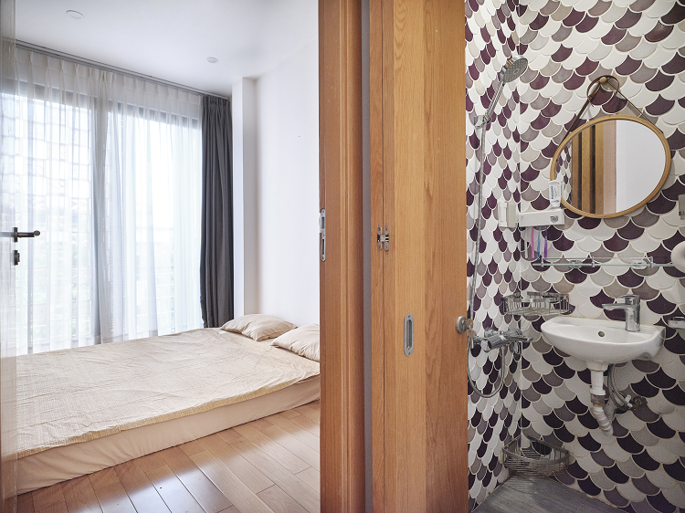 Ngôi nhà có mặt tiền chỉ rộng 3m nhưng vẫn đủ công năng - Hình 15 Ngoi nha co mat tien chi rong 3m nhung van du cong nang-Hinh-15