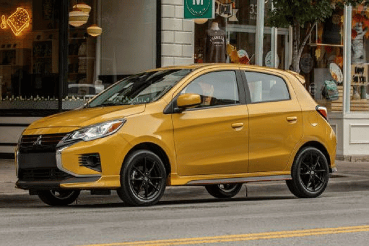 Hiện Mitsubishi Mirage đã bị "khai tử" tại Việt Nam bởi doanh số kém. Trong khi đó, tại thị trường Thái Lan, mẫu xe này vẫn được ra mắt và có giá khởi điểm từ 537.000 Baht (khoảng 342 triệu đồng).