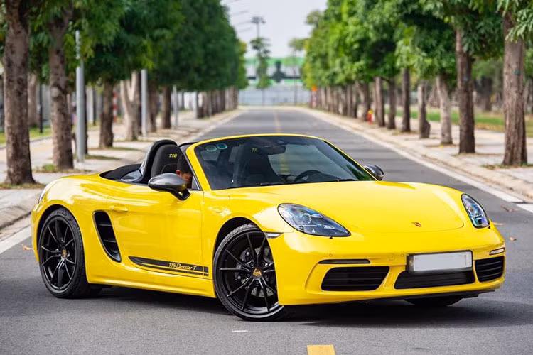 Porsche 718 Boxster T vua chay 3000km rao ban 5,7 ty o Ha Noi-Hinh-12
