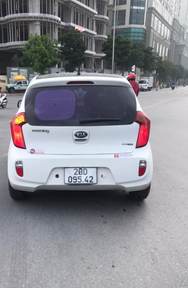 Tai xe van ve, dan bien so 