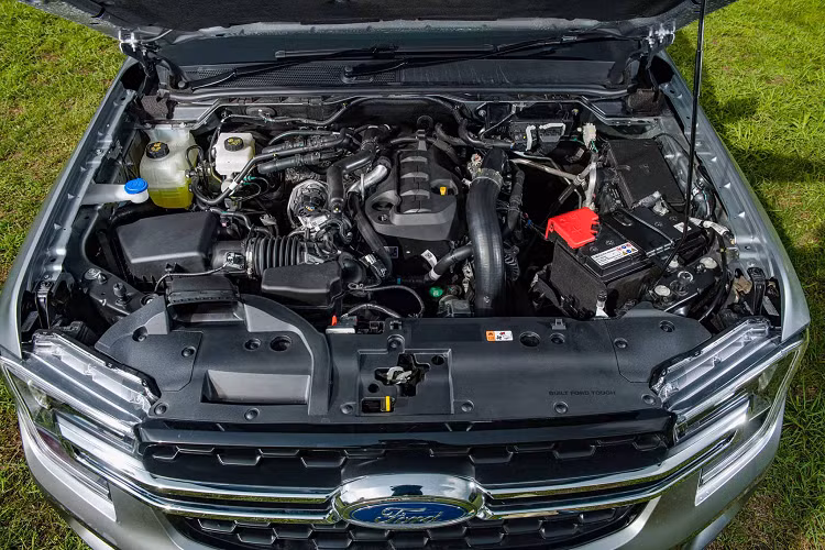 Nếu về Việt Nam trong tương lai gần, Ford Everest 2023 phiên bản Trend 2.0 Turbo 2WD 6AT chắc chắn sẽ là mẫu xe thích hợp dành cho khách hàng đang tìm kiếm mẫu SUV 7 chỗ có giá bán dễ tiếp cận, trang bị đủ dùng, ngoại thất thiết kế đẹp mắt.