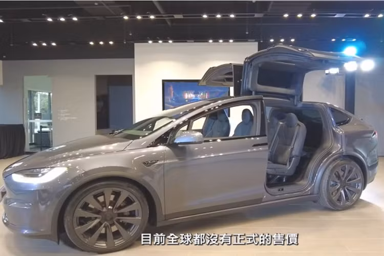 Do đó, việc chiếc xe điện Tesla Model X Plaid cung cấp thêm cấu hình 7 ghế ngồi lại có thể được coi là một “hiện tượng”.