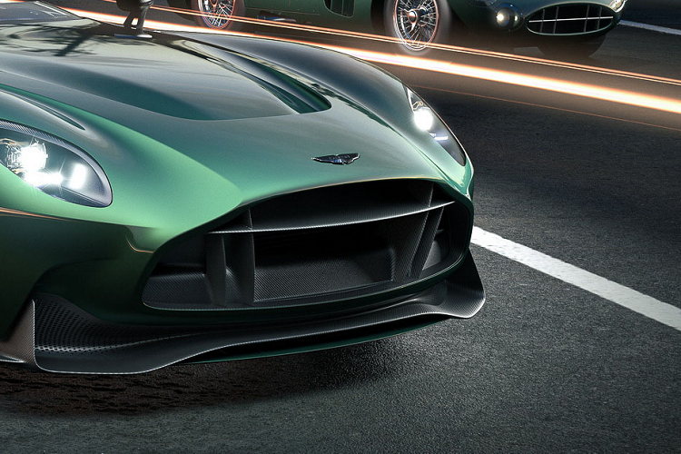 Mẫu xe thể thao đến từ thương hiệu Anh Quốc được trang bị khối động cơ V12, dung tích 5.2 lít tăng áp kép đã được hiệu chỉnh lại. Động cơ kết hợp với hộp số tự động tám cấp có lẫy chuyển số, sản sinh công suất 705 mã lực và mô-men xoắn 753 Nm. Aston Martin cho biết chiếc xe có thể tăng tốc từ 0 – 100 km/h trong 3,4 giây và có thể đạt tốc độ tối đa lên tới 319 km/h.