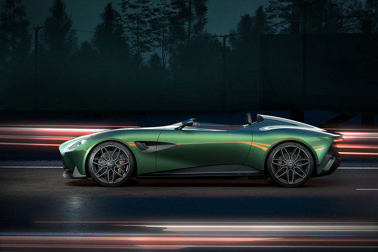 Tuần lễ xe hơi Monterey sẽ bắt đầu vào cuối tuần này và sự kiện hứa hẹn sẽ quy tụ hàng loạt tên tuổi lớn trong làng xe. Acura, Bentley, và những hãng khác đã lên kế hoạch cho những mẫu xe mới. Siêu xe Aston Martin DBR22 sẽ được trưng bày tại Concours d'Elegance từ ngày 19 đến 21/8.