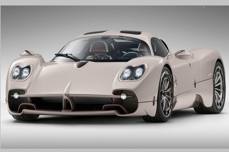 Sau Zonda với cửa ngang truyền thống, đến lượt Huayra với sự phá cách kiểu cánh chim và nội thất đẳng cấp, đến nay, Pagani trình làng siêu xe mới tinh thứ 3 của mình với tên gọi Utopia mang thiết kế "tân cổ giao duyên". Lần đầu tiên, cửa cánh bướm có trên Pagani Utopia 2022 mới.