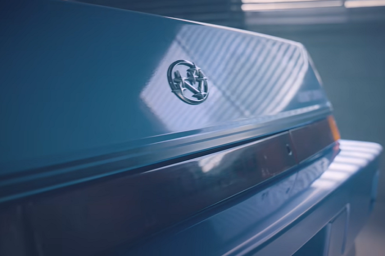 Cung cấp sức mạnh cho XT là động cơ 4 xi-lanh phẳng, dung tích 1.8 lít ban đầu sản sinh công suất 71 mã lực, nhưng qua các bản nâng cấp và bổ sung bộ tăng áp, nó cuối cùng có thể tạo ra công suất 111 mã lực ở bản cuối cùng. Vài năm sau, một động cơ 6 xi-lanh đã được bổ sung vào dòng sản phẩm để tạo ra mẫu XT-6.