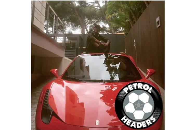 Trong bộ sưu tập của anh còn có một chiếc trực thăng và du thuyền có tên Nadine, tuy nhiên chúng đã bị chính quyền Brazil tịch thu vì cáo buộc trốn thuế vào giai đoạn 2011 - 2013. Đến nay, dù cáo buộc trên đã được bác bỏ, Neymar vẫn chưa xuất hiện lại cùng chúng bao giờ.