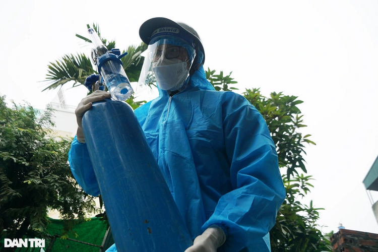 Biet doi “ATM Oxy” mien phi ho tro F0 bat ke ngay dem o Ha Noi-Hinh-10