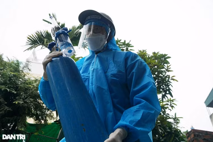 Biet doi “ATM Oxy” mien phi ho tro F0 bat ke ngay dem o Ha Noi-Hinh-10