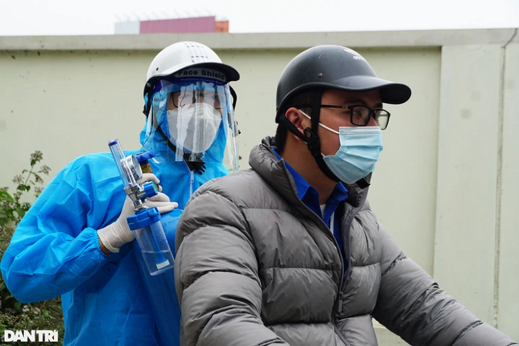 Biet doi “ATM Oxy” mien phi ho tro F0 bat ke ngay dem o Ha Noi-Hinh-9