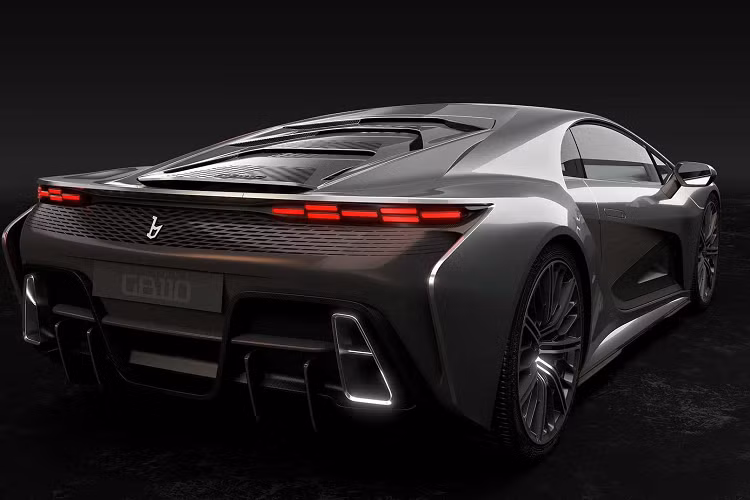 Bertone tuyên bố GB110 có khả năng tăng tốc từ 0 – 100 km/h trong 2,79 giây, 0 – 200 km/h trong 6,79 giây và 300 km/h trong 14 giây. Tốc độ tối đa mà xe có thể đạt được ở mức là 380 km/h.