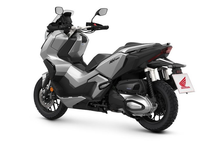Được biết, Honda ADV 350 thế hệ mới là mẫu xe ga thứ 3 thuộc dòng xe ga địa hình của hãng xe Nhật Bản, được định vị giữa Honda X-ADV 750 và Honda ADV 150.
