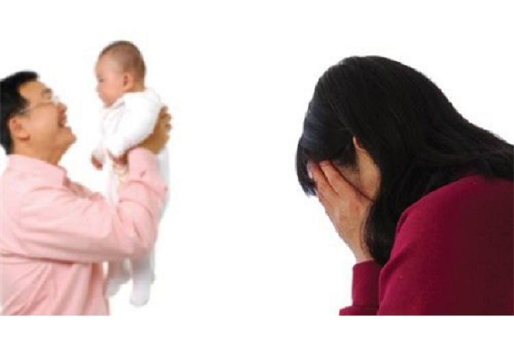 Chong dua con rieng ve cho vo nuoi de nguoi yeu cu di lay chong