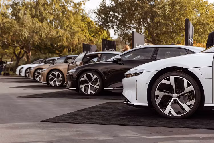 Tập trung vào tính hiệu quả khi vận hành, Dream Edition Range đã nhận được đánh giá chính thức về Quy trình Thử nghiệm Phương tiện Hạng nhẹ Hài hòa Toàn cầu (WLTP) với quãng đường đi được là 883 km khi được trang bị bánh xe 19 inch. Điều này làm cho Lucid Air trở thành chiếc xe điện có phạm vi hoạt động xa nhất tại thị trường châu Âu.