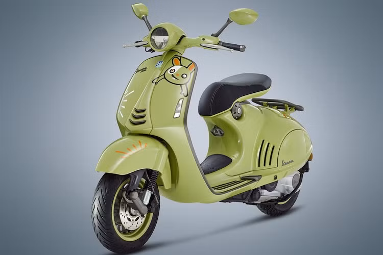 Mới đây, tại triển lãm EICMA 2022 diễn ra tại Ý, hãng xe máy thời trang Piaggio ra mắt dàn xe Vespa 2023 với 4 mẫu xe tay ga cao cấp, bao gồm Vespa Primavera, Vespa GT, Vespa GTV và cả Vespa 946.