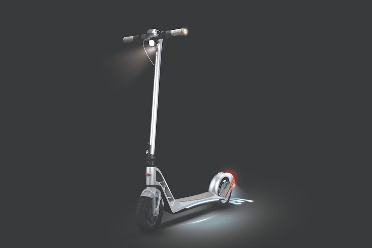 Bên cạnh đó, siêu xe Bugatti chạy điện hai bánh này có khung hợp kim magiê, màn hình LED lớn hiển thị các thông tin như tốc độ, chế độ, thời lượng pin, và đèn pha. Trang bị một mô tơ điện 700 watt, Bugatti và Bytech tuyên bố mẫu scooter điện có thể chinh phục mọi loại địa hình với độ nghiêng 15 độ, và đi kèm với lốp run-flat 9 inch.