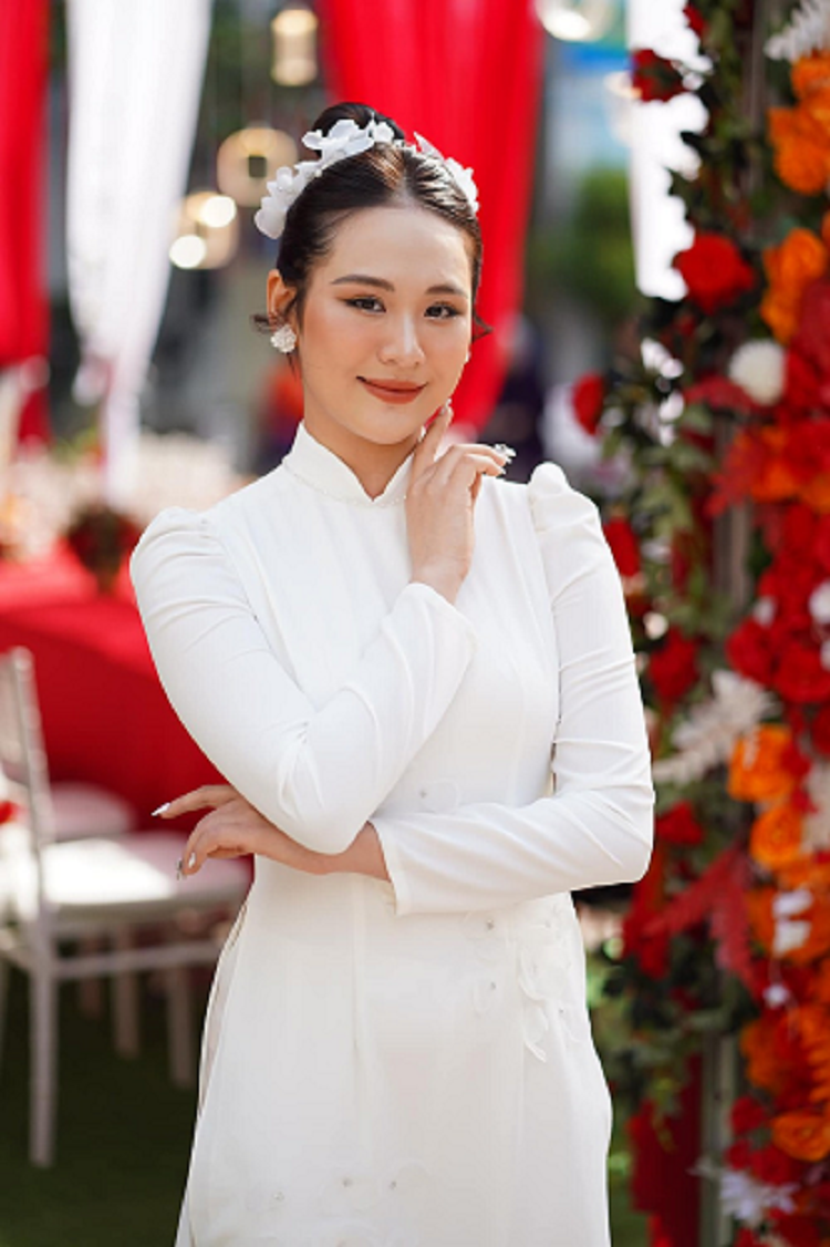 Dan xe Rolls-Royce hang chuc ty tai dam cuoi ca si Vu Duy Khanh-Hinh-2