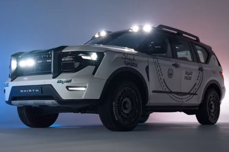W Motors Giath Smart Patrol - bản độ từ Nissan Patrol thế hệ mới được mô tả là một trong những phương tiện an tinh tiên tiến nhất trên thế giới.
