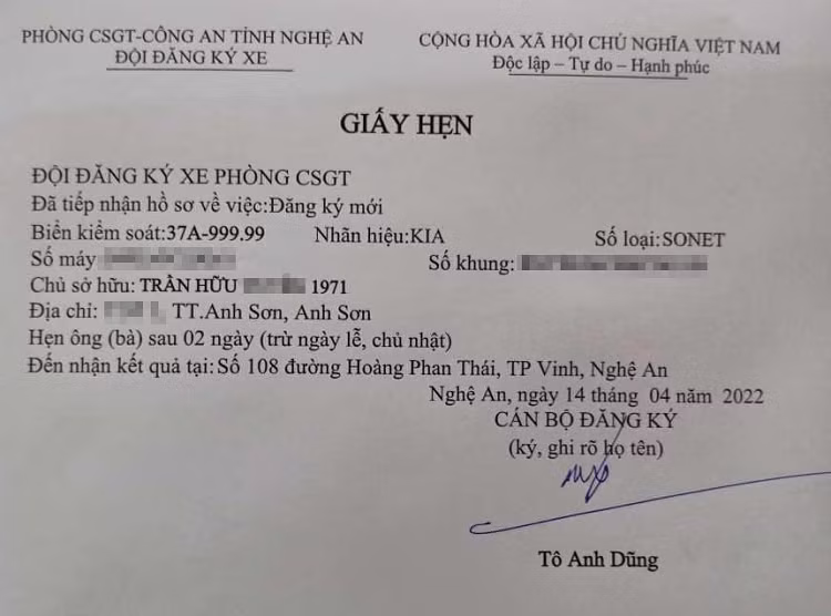 Tau Kia Sonet 554 trieu 