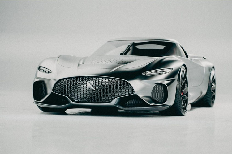 Mục tiêu của Raven Cars là cung cấp các dịch vụ thiết kế chất lượng cao và đẩy nhanh việc áp dụng NFT. Do đó, quy trình thiết kế của họ giống hệt quy trình của một nhà sản xuất ô tô thực sự, cho đến điểm chế tạo chiếc xe mà họ không hề chế tạo thật. Nói đơn giản, siêu xe Raven GT trông giống như một dự án 3D tuyệt vời với dấu ấn thương hiệu độc đáo.