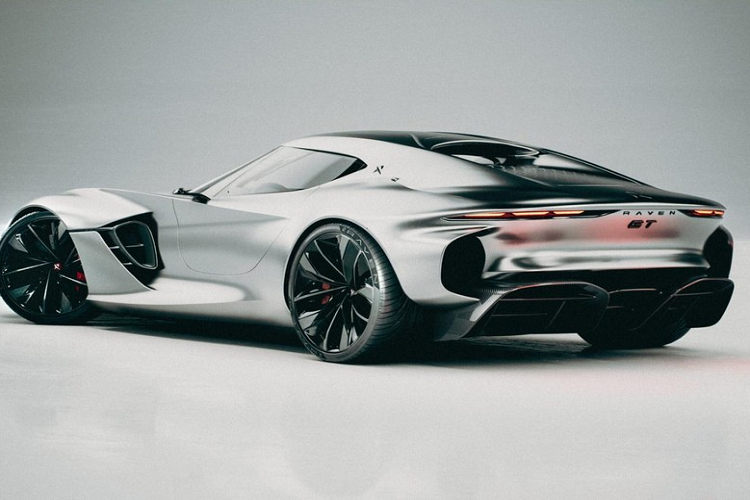 Raven GT động cơ xăng V12 đặt dọc sẽ sản sinh công suất 789 mã lực và 718 Nm mô-men xoắn cực đại. Công suất sẽ được truyền tới trục sau thông qua hộp số tự động 7 cấp, cho phép xe gia tốc từ 0-100 km/h trong 2,9 giây và đạt tốc độ tối đa hơn 340 km/h. Raven Cars thậm chí còn công bố mức tiêu thụ nhiên liệu ước tính là 15 lít/100km và lượng khí thải CO2 là 345 g/km. Không rõ Raven Cars sẽ cung cấp bán bao nhiêu NFT liên quan đến Raven GT, nhưng công ty đã có kế hoạch thiết kế mẫu xe thứ hai, sẽ là một hypercar, trước khi tiến xa hơn vào thế giới ảo metaverse.