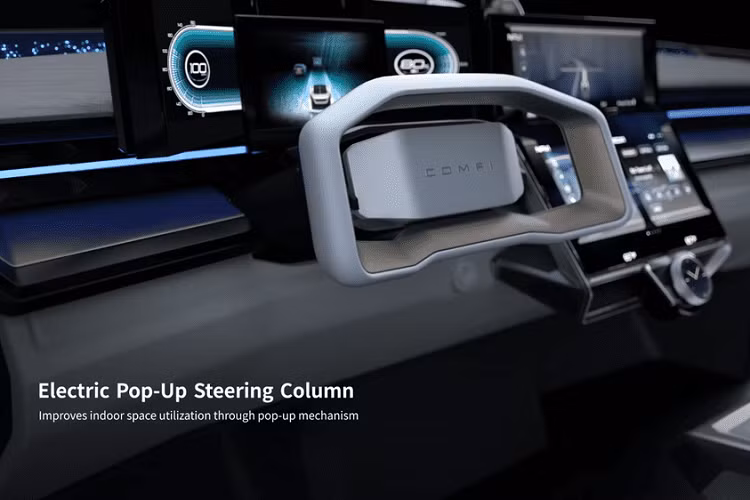 Trong phần Optimized, COMFI trang bị Blooming Sound System (tạm dịch: “hệ thống âm thanh nở hoa”) với các loa mở ra bên ngoài và độc lập nếu cần. Núm điều khiển dưới màn hình cũng trượt vào đúng vị trí, trong khi mặt táp lô được trang trí bằng gỗ thật sang trọng.