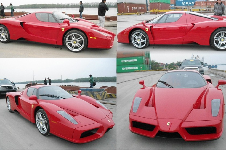 Như vậy chỉ trong năm 2012, các cửa khẩu và cảng biển tại Việt Nam đã đón nhận hai bom tấn của thế giới xuất hiện. Trong đó, tháng 9 cùng năm, Koenigsegg Agera R BLT có mặt tại cửa khẩu của tỉnh Quảng Ninh trước khi được vận chuyển sang Trung Quốc.