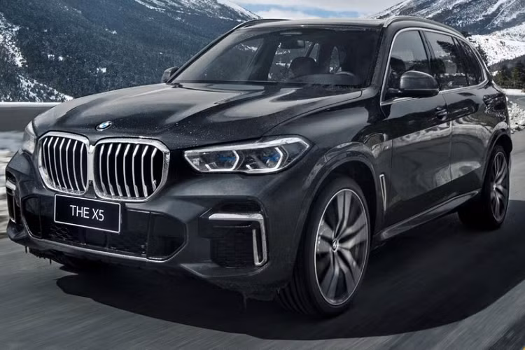 Phiên bản kéo dài của mẫu SUV hạng sang BMW X5 thế hệ mới đã lần đầu tiên lộ diện qua hình ảnh trên trang web của Bộ Công nghiệp và Công nghệ Thông tin Trung Quốc vào hồi cuối năm ngoái.