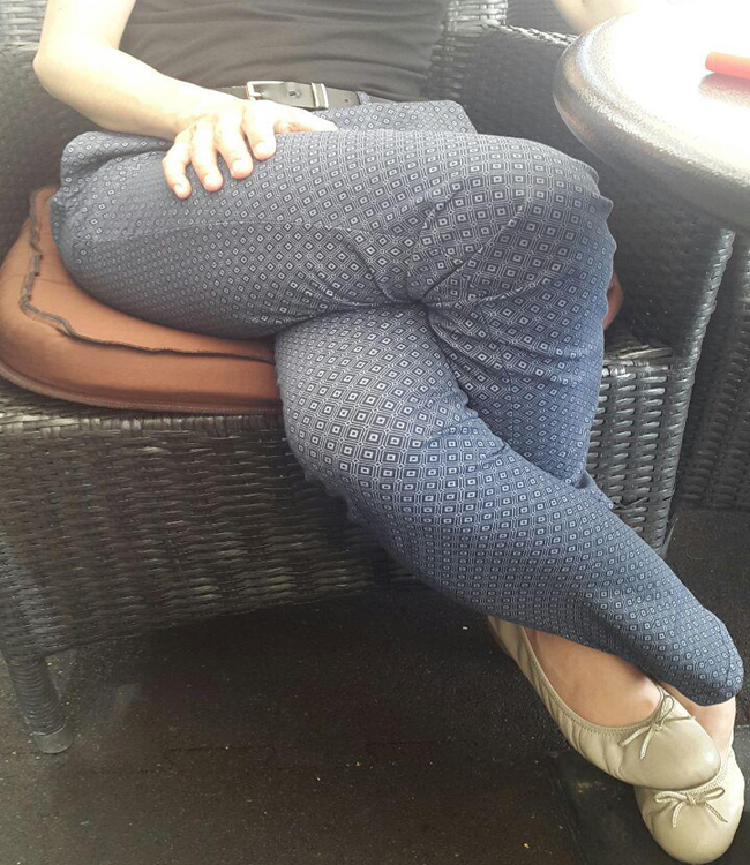 Làm gì mà phải xoắn quẩy lên thế này.