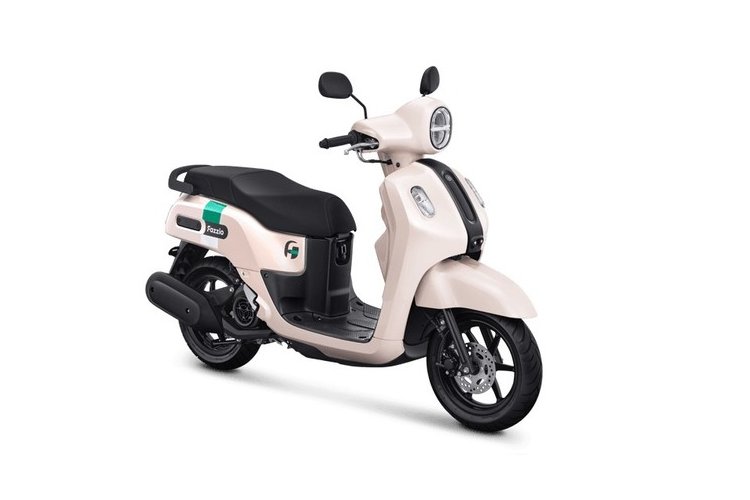 Tại Indonesia, Yamaha Fazzio Hybrid có tổng cộng 4 tùy chọn màu sắc gồm Đen, Đỏ, Xanh và Trắng 