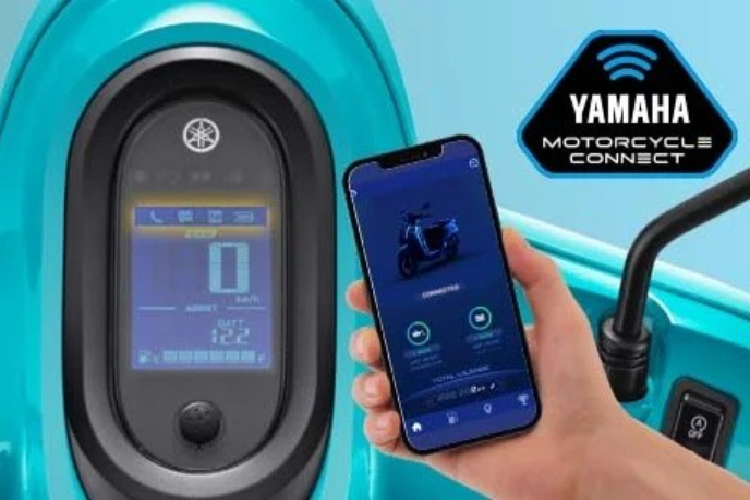 Về thiết kế, Yamaha Fazzio hoàn toàn mới có ngoại hình khá lạ lẫm với kiểu thiết kế đáng yêu nhưng không quá trẻ con, mặt đèn pha được tạo hình viên thuốc, bên trong là đèn LED phân thành hai tầng.