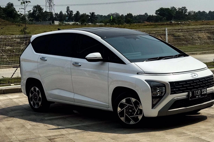 Tuy nhiên trong trường hợp nhắm đến yếu tố giá rẻ để cạnh tranh, cũng không loại trừ khả năng TC Motor sẽ lựa chọn không trang bị Smart Sense cho Hyundai Stargazer, chiến lược giống với Elantra mới vừa được ra mắt.