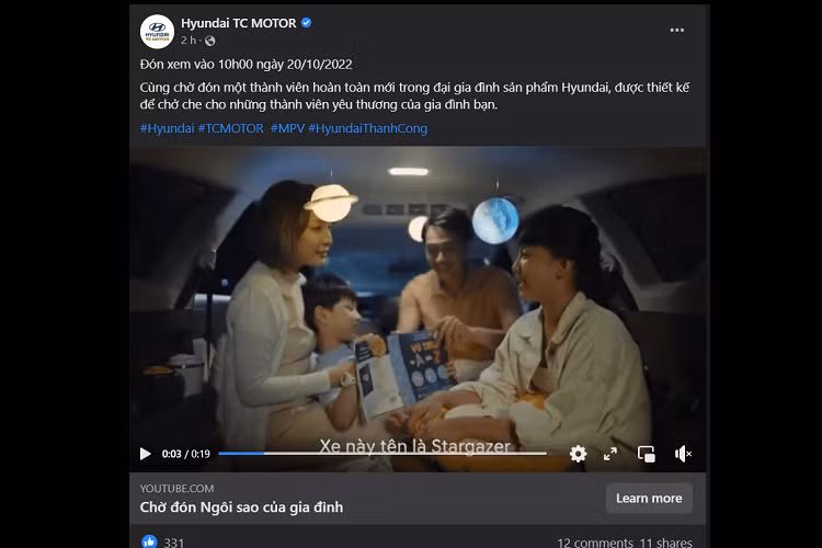 Cách đây 2 tuần, các đại lý cũng đã bắt đầu nhận cọc Hyundai Stargazer 2023. Được biết, mẫu MPV cỡ nhỏ này sẽ được nhập khẩu nguyên chiếc từ Indonesia về Việt Nam và trong trường hợp sức hút đủ lớn, doanh nghiệp Việt sẽ cân nhắc chuyển mẫu xe này sang lắp ráp trong nước, tương tự như Hyundai Creta. Mức giá bán dự kiến của xe được đại lý tiết lộ khoảng hơn 600 triệu đồng.