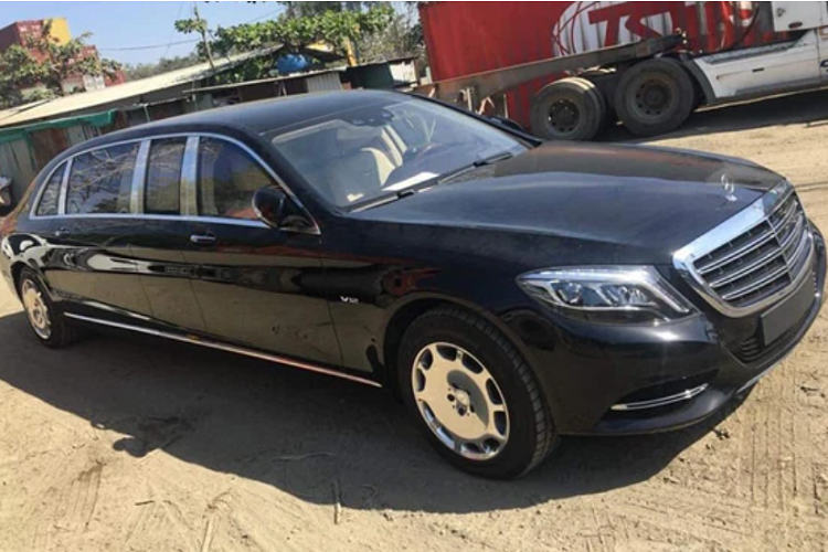 Maybach S600 Pullman có thời gian tăng tốc từ vị trí xuất phát lên 100 km/h trong thời gian 6,4 giây. Tốc độ tối đa giới hạn 250 km/h.